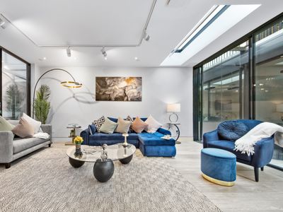 The luxurious Chelsea Villa