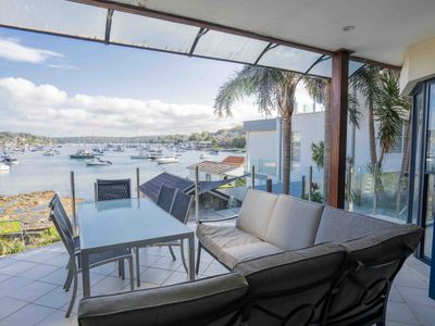 LUXURY WATER-FRONT APARTMENT – CRONULLA