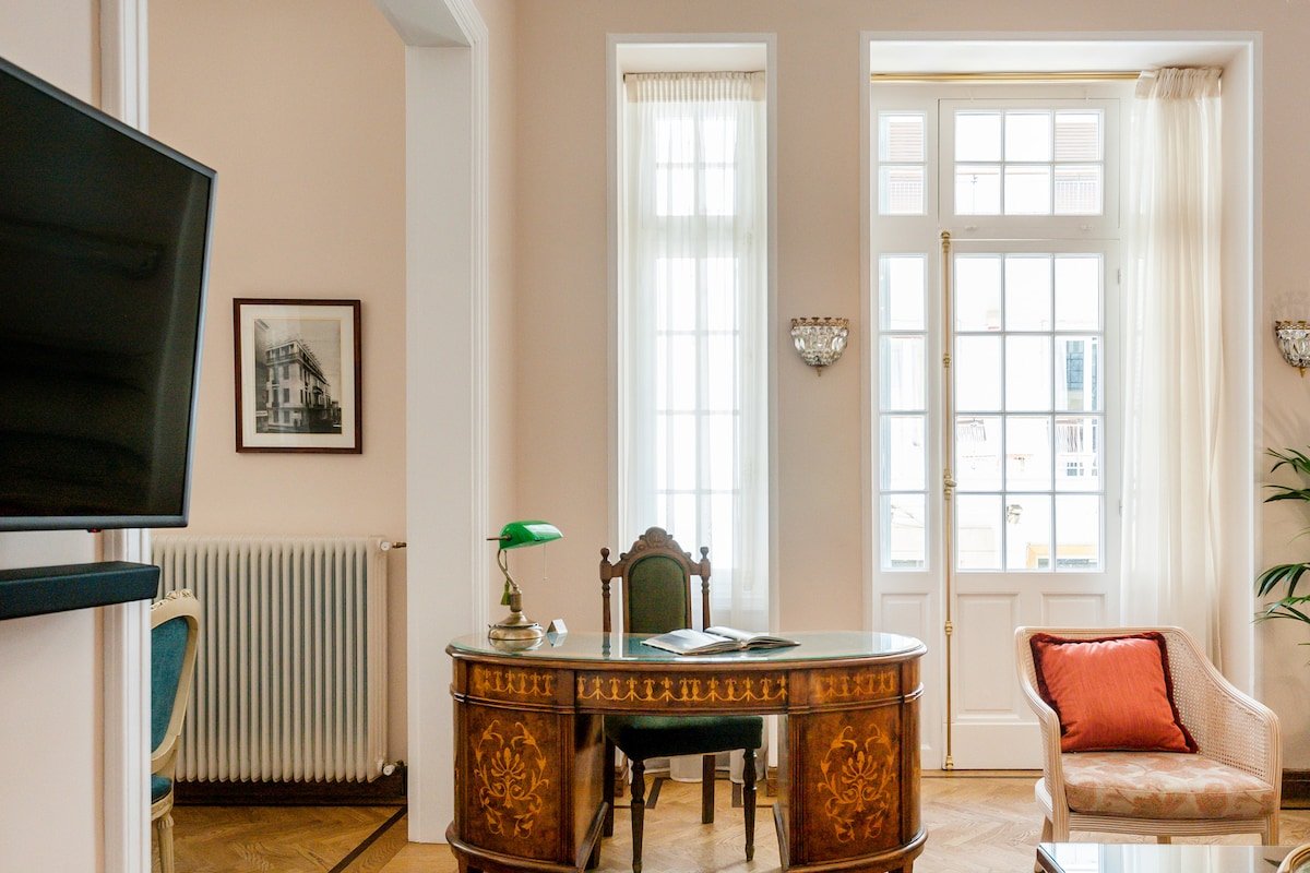 The Rare Luxury Gem in Kolonaki Sq – near Syntagma gallery image 3