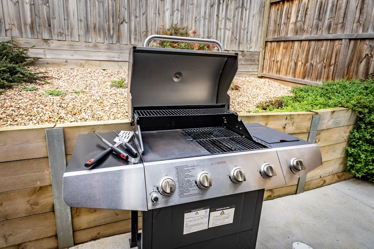 Bayside retreat, relax, enjoy! gallery image 4