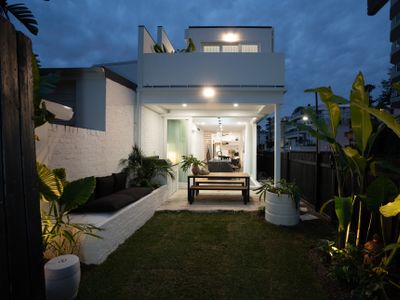 Ultimate Luxury Just 100 Steps from Manly Beach