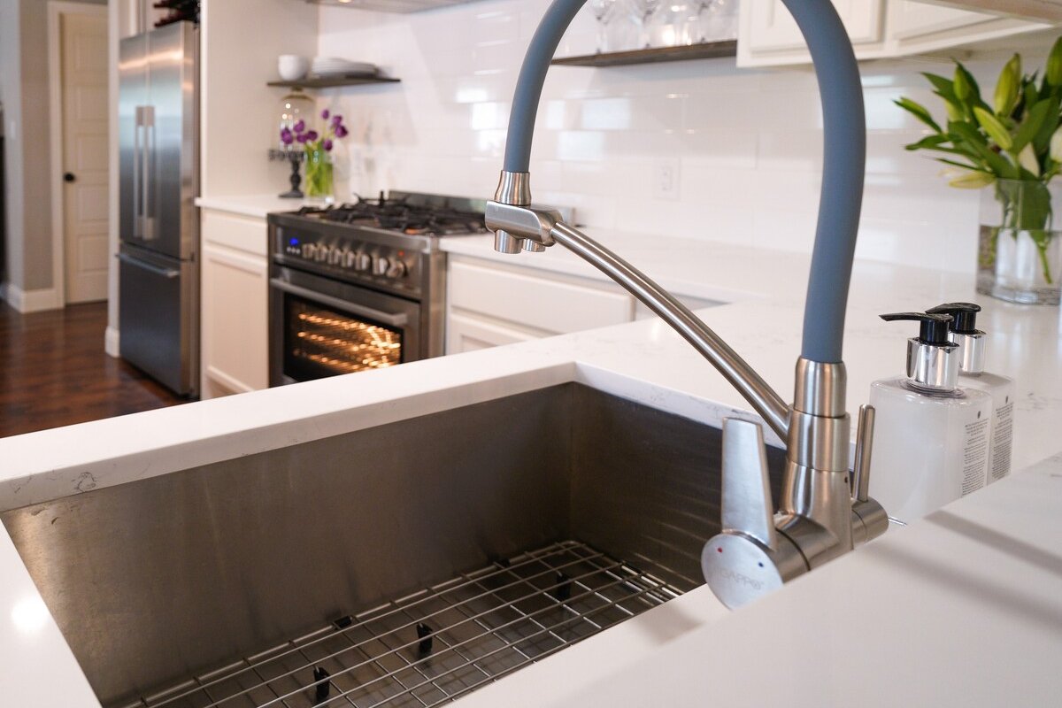 New home close to TCU, Dickies Arena & Stockyards! gallery image 3