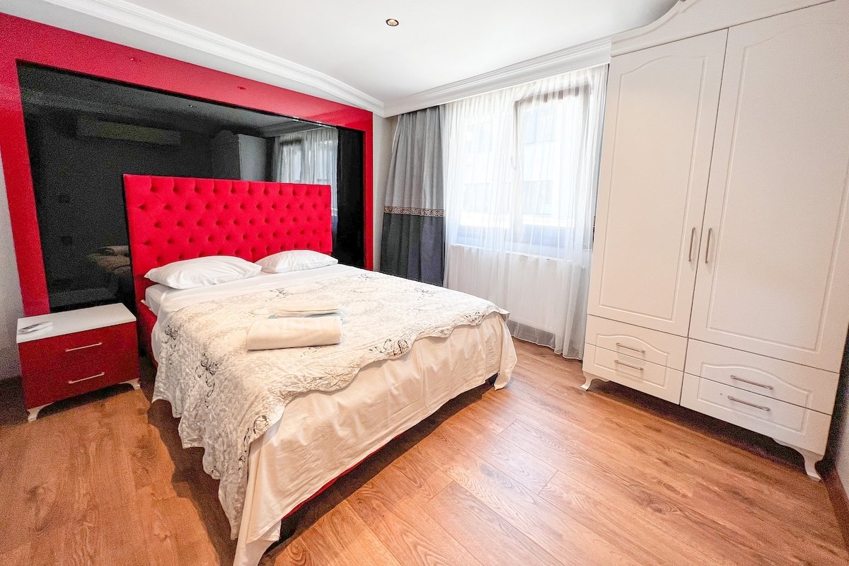 2bd apartment in Beşiktaş famous breakfast street gallery image 5