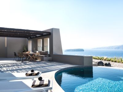 Luxury Villa with Private Heated Pool Arota Villas