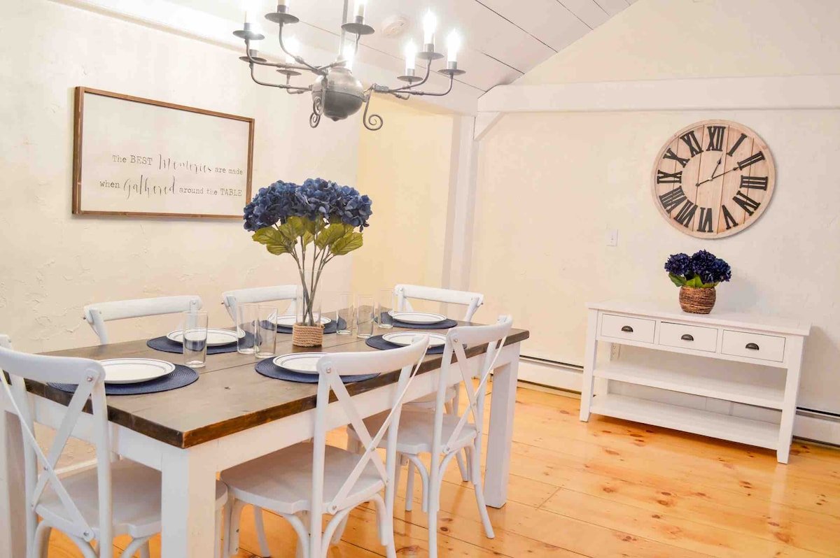 Spacious Home in the Heart of Downtown Newport gallery image 5