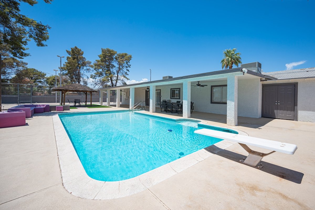 25% Off Special- Extraordinary Amazing House gallery image 3