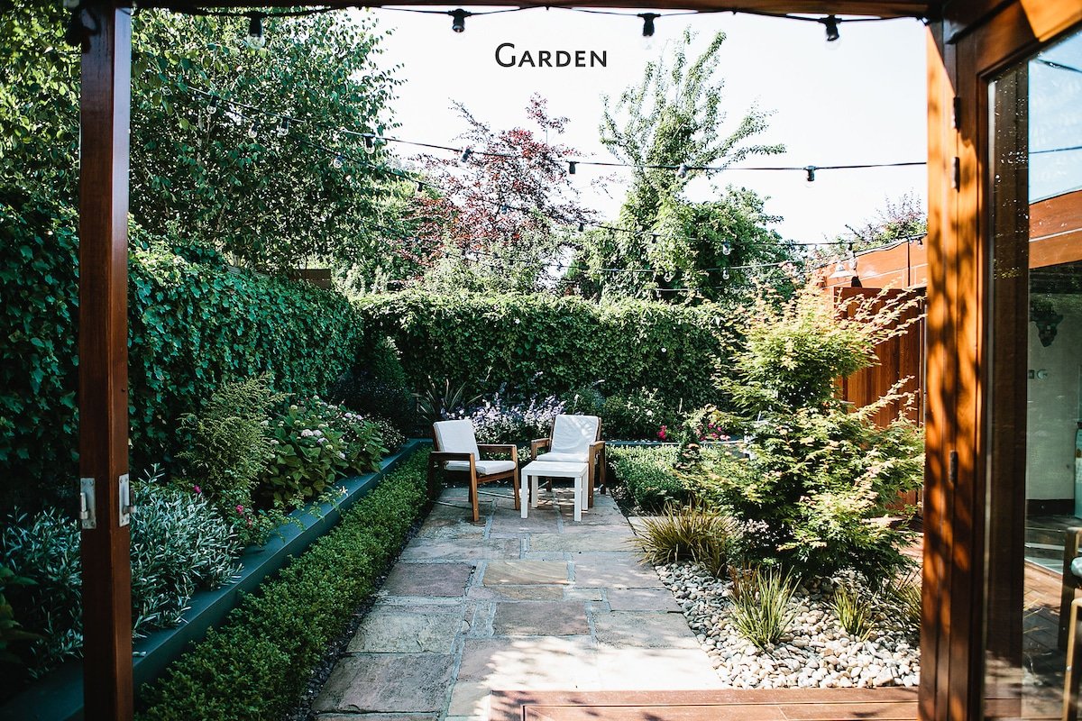 Large Luxury Architect Designed House,Sleeps 13/15 gallery image 5