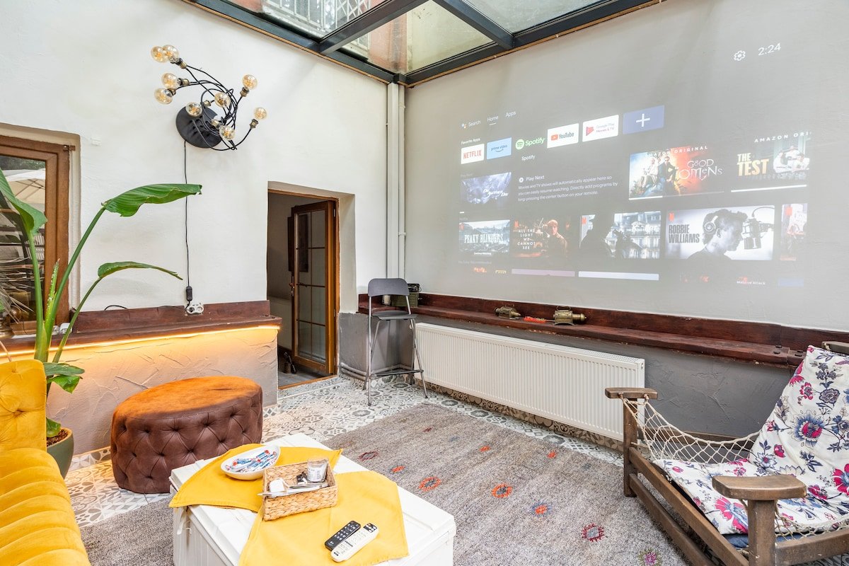 Private Central Garden Triplex Terrace gallery image 4