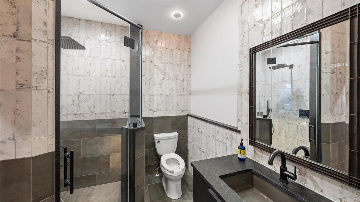 The Silver Buffalo Suite gallery image 2