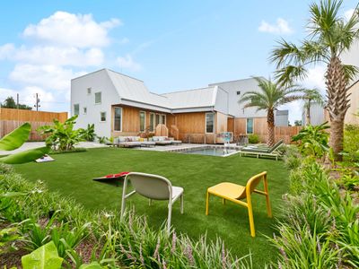 The Florentine | Private 12BR Hotel – Pool, Spa