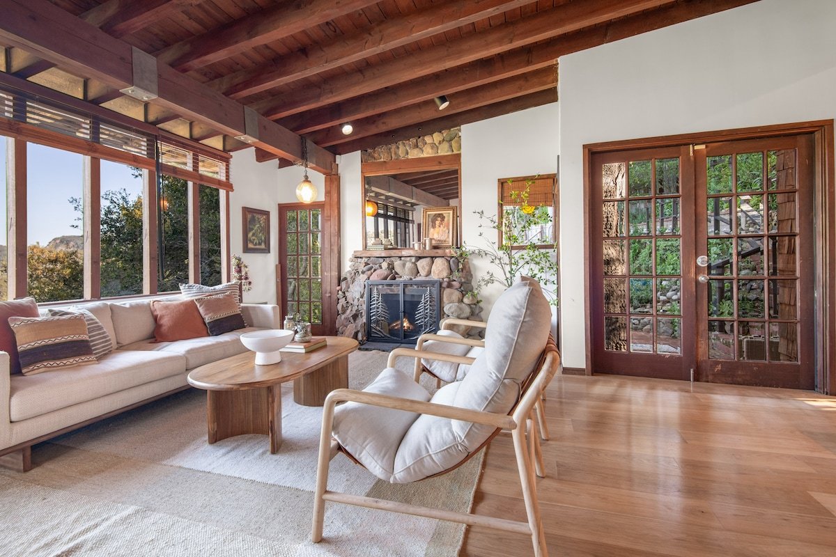 Eagles Nest: Epic views, beach, in NY Times, Dwell gallery image 4