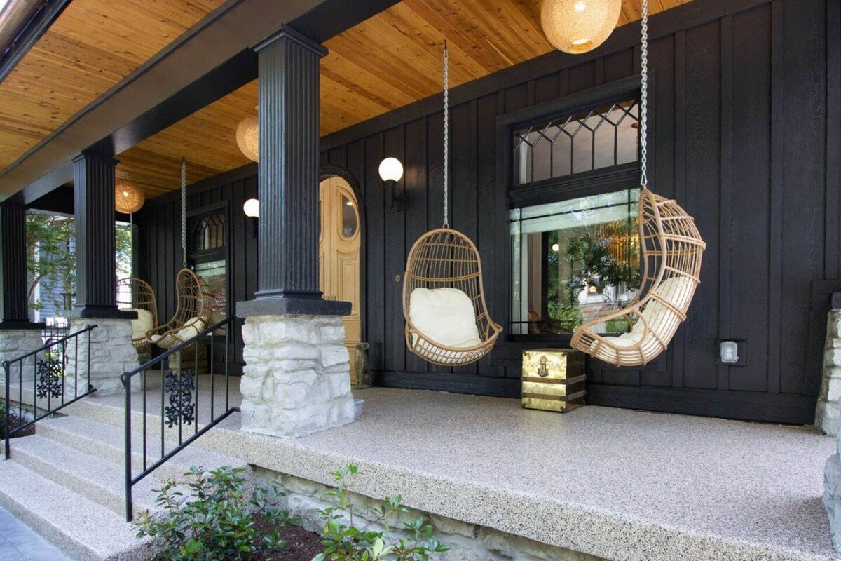 Beauty on Beech HGTV Featured Designer Home gallery image 3