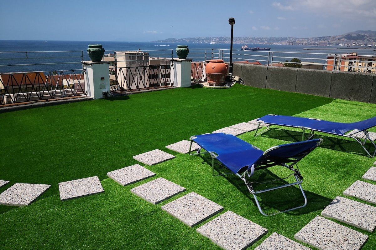 Attico Blu gallery image 2