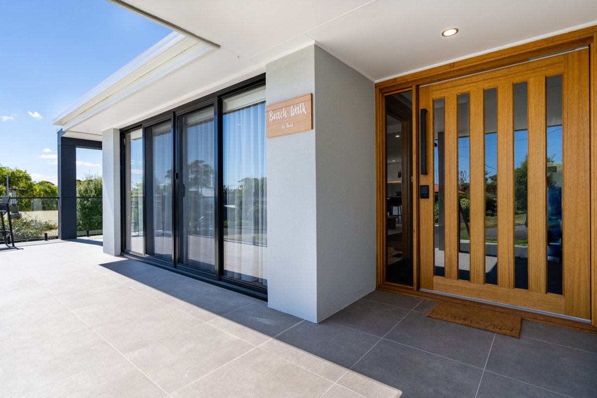 Beach Walk on Alfred