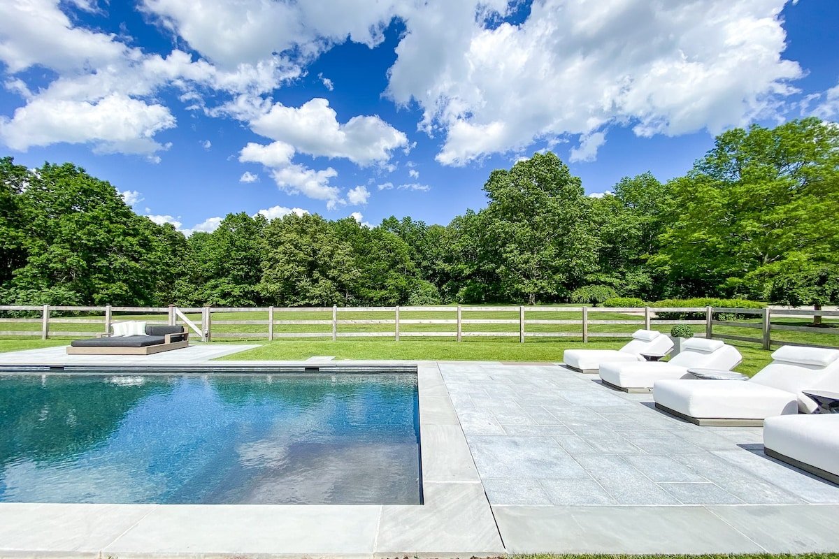 Whimsy Woods – 14 Acre Millbrook Estate with Pool gallery image 2