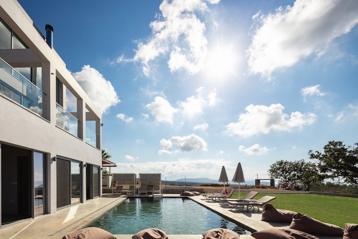 Villa O2 – With Private Heated Pool gallery image 3