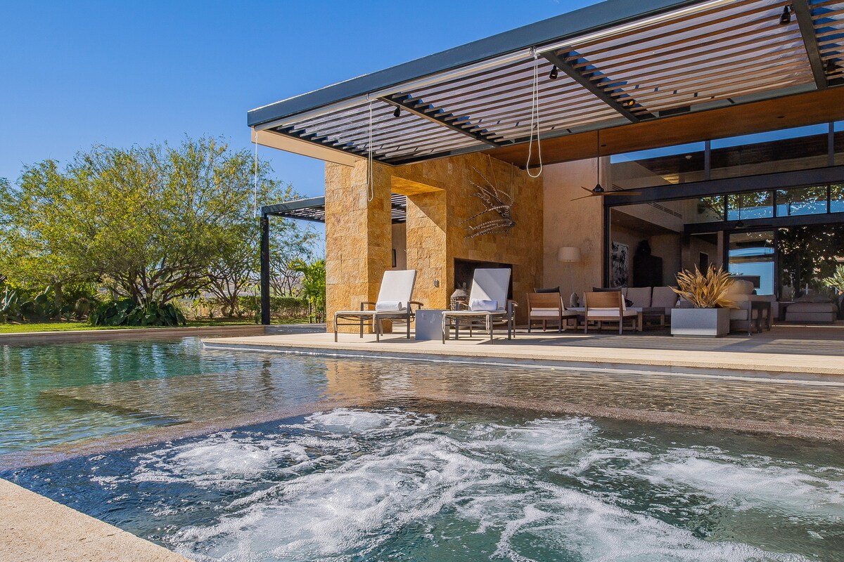 Modern Views – West Encalve 8 by Cabo Villas gallery image 2