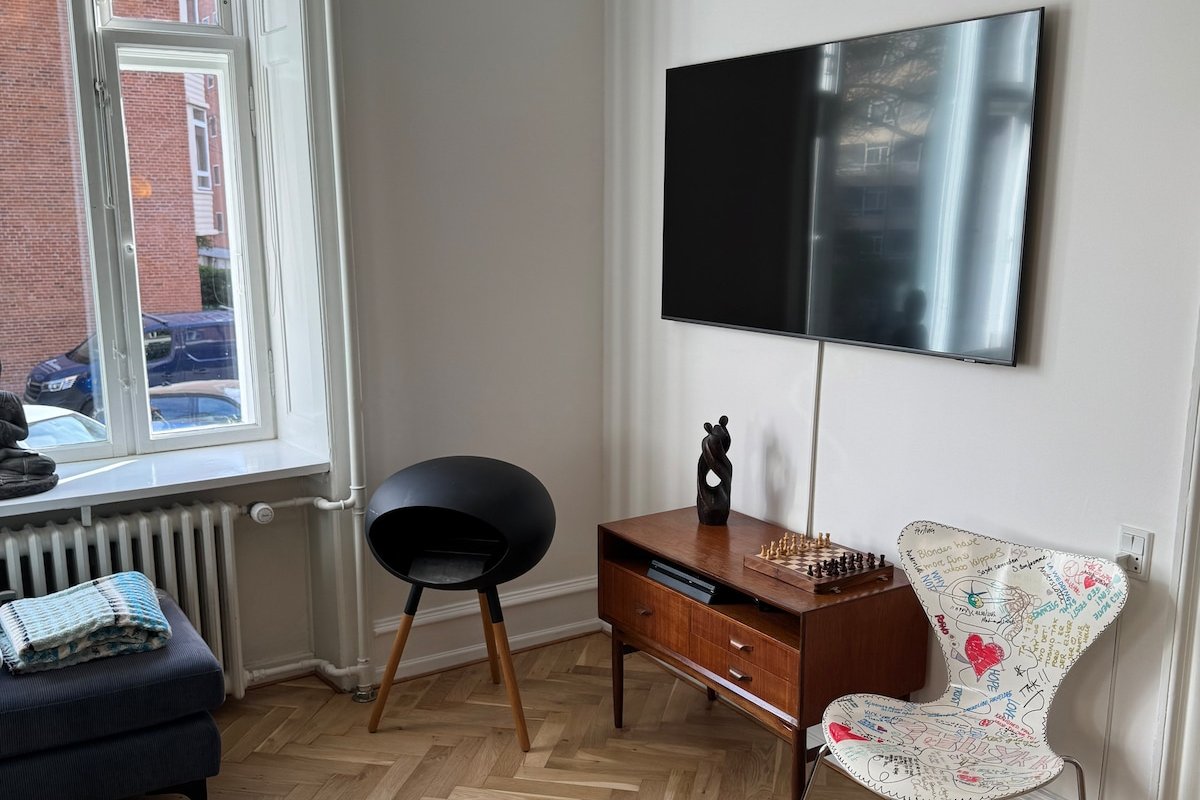 LIGE VED FREDERIKSBERG HAVE gallery image 5