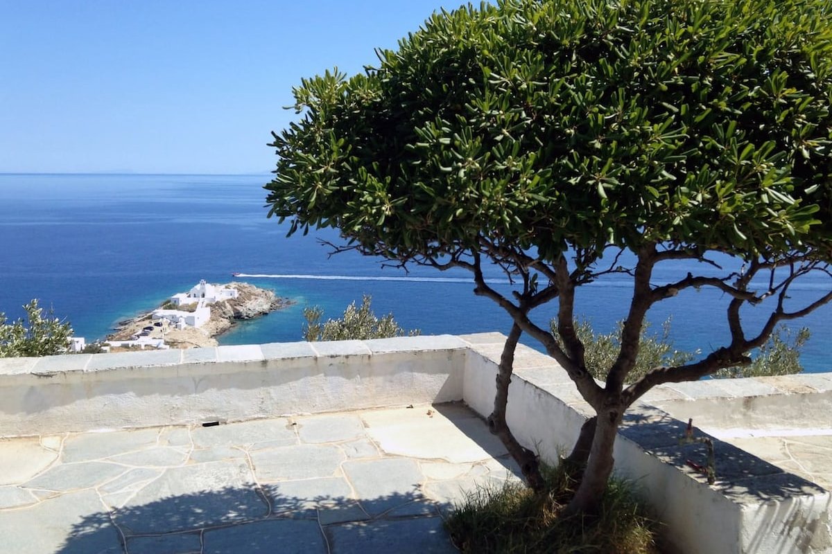 #HH09 Chrysopigi villa gallery image 4