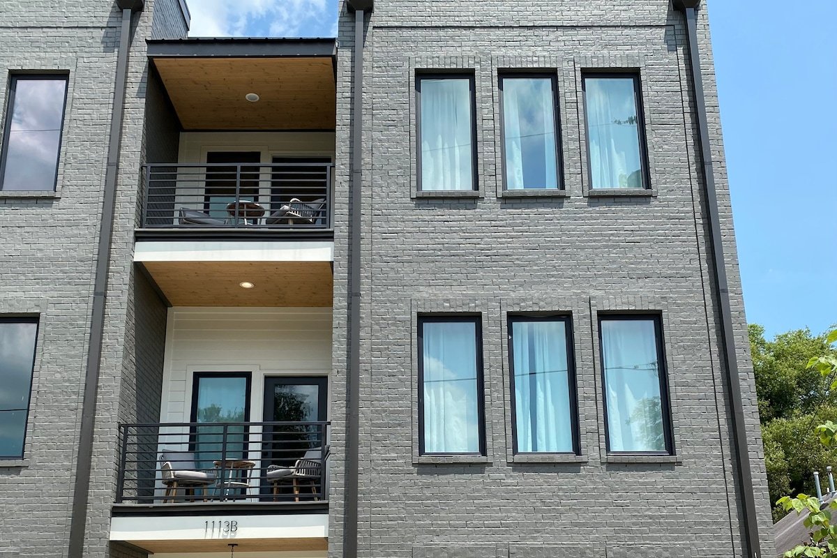 8 min to DT★New★E.Nash Home. 4bd/4ba 15min to BNA gallery image 4