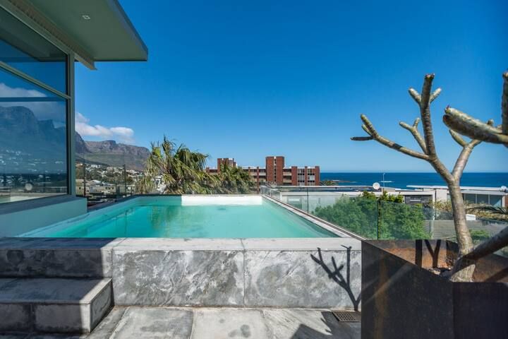 Photo 1 of Camps Bay Penthouse accommodation in Camps Bay, Cape Town with 2 bedrooms and 2 bathrooms