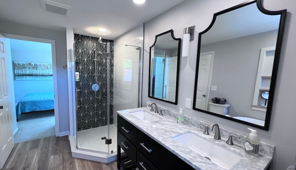 The Best of Roc City Living-Central to UR/CITY/RIT gallery image 5