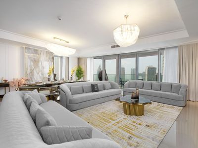 Ultra-Chic Apt w/ Burj Khalifa & Fountains Views