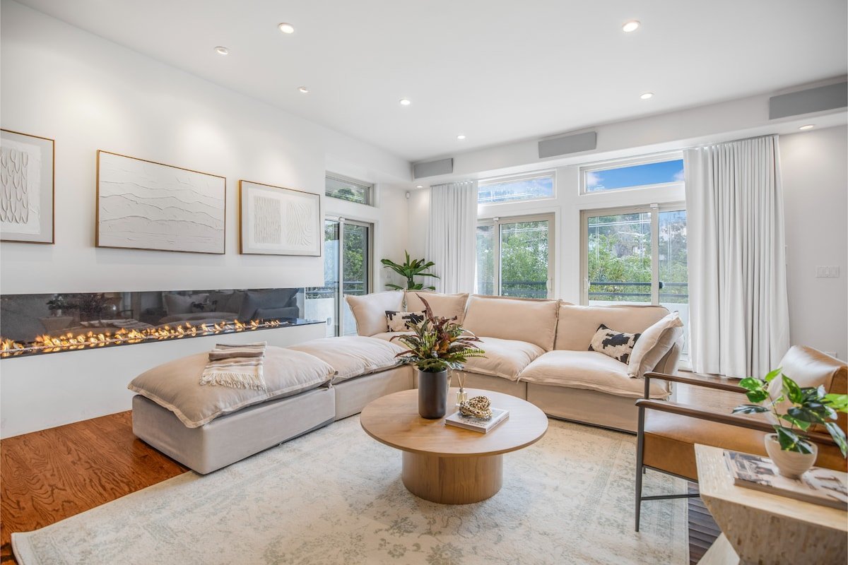 Mediterranean Elegance: LA Views & Luxury Awaits gallery image 5