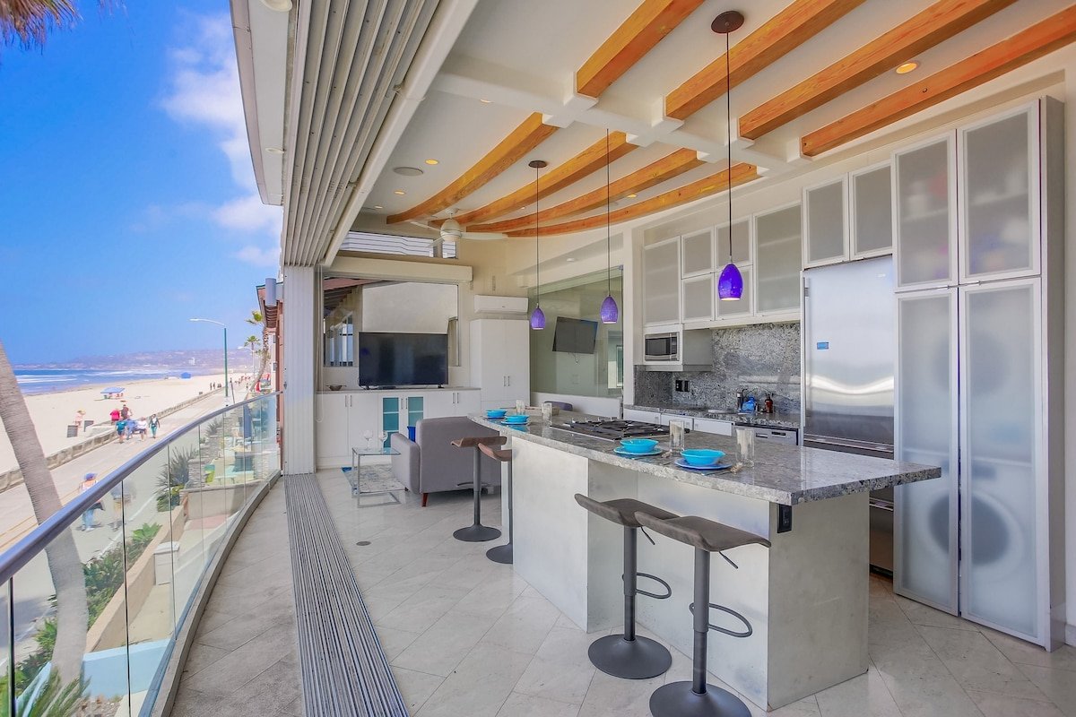 Rooftop Beach Views – Liquid Blue 2 gallery image 3