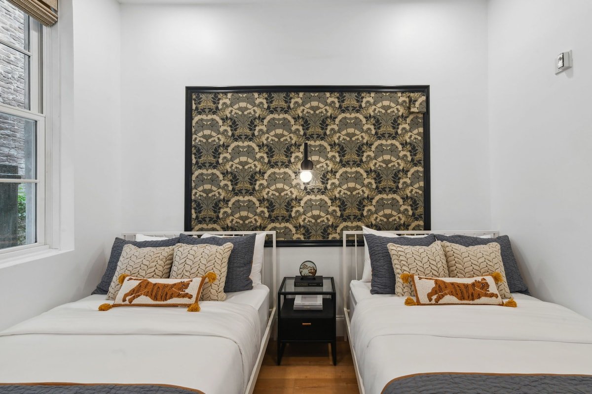 Large CBD Hotel Suites | Near French Quarter gallery image 3