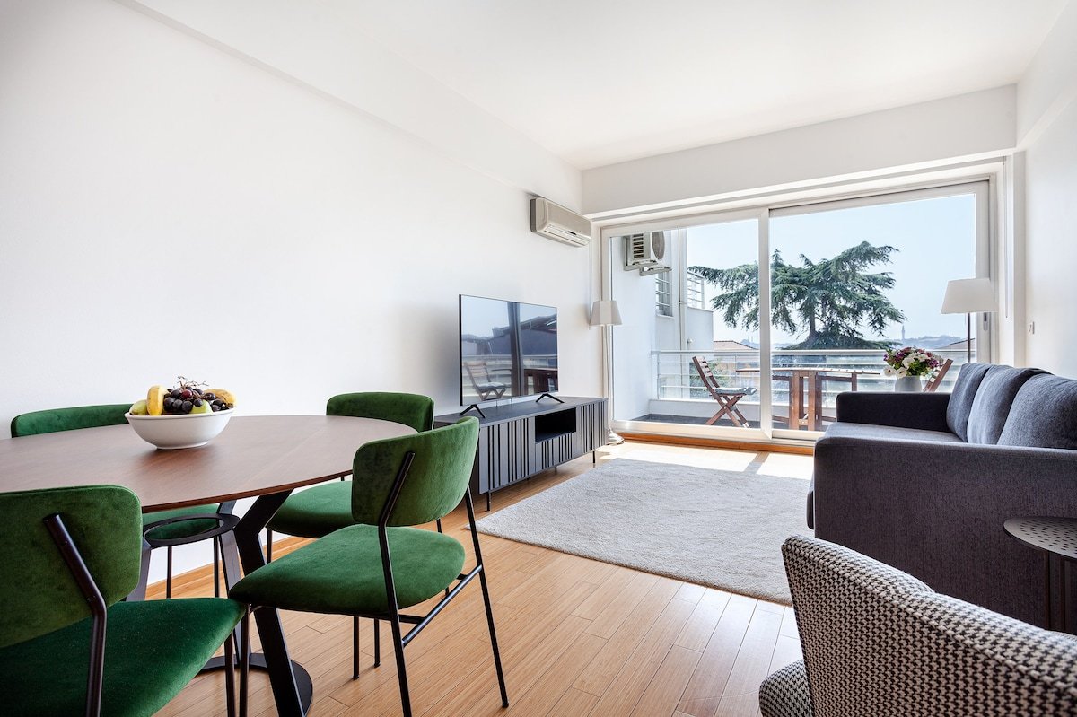 Two Bedroom w. Balcony in Cihangir (S11) gallery image 2