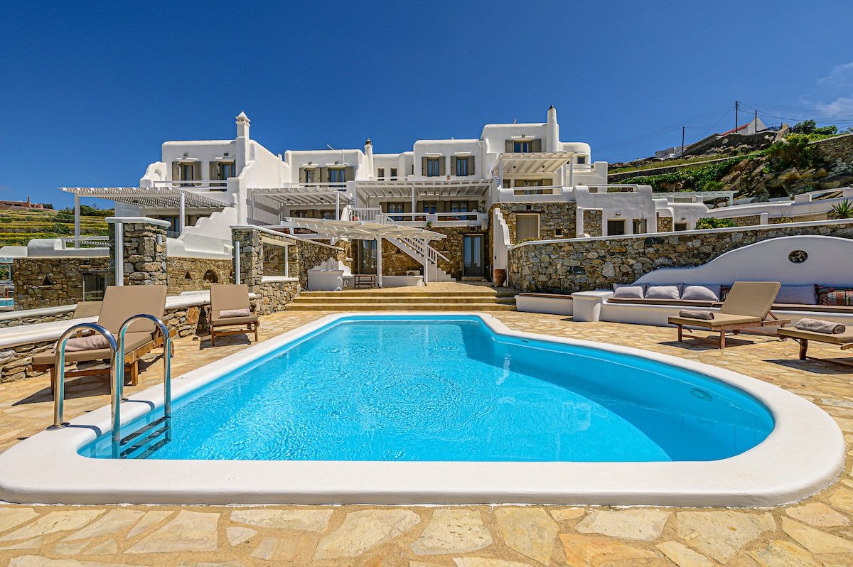 9 Muses Villa Thalia 5 BR with private pool! gallery image 4