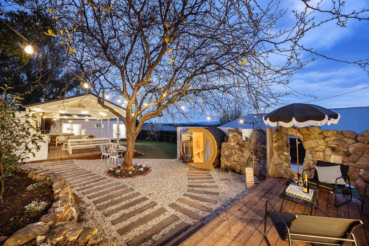 Bella’s Cottage Yarra Valley | Spa & Sauna