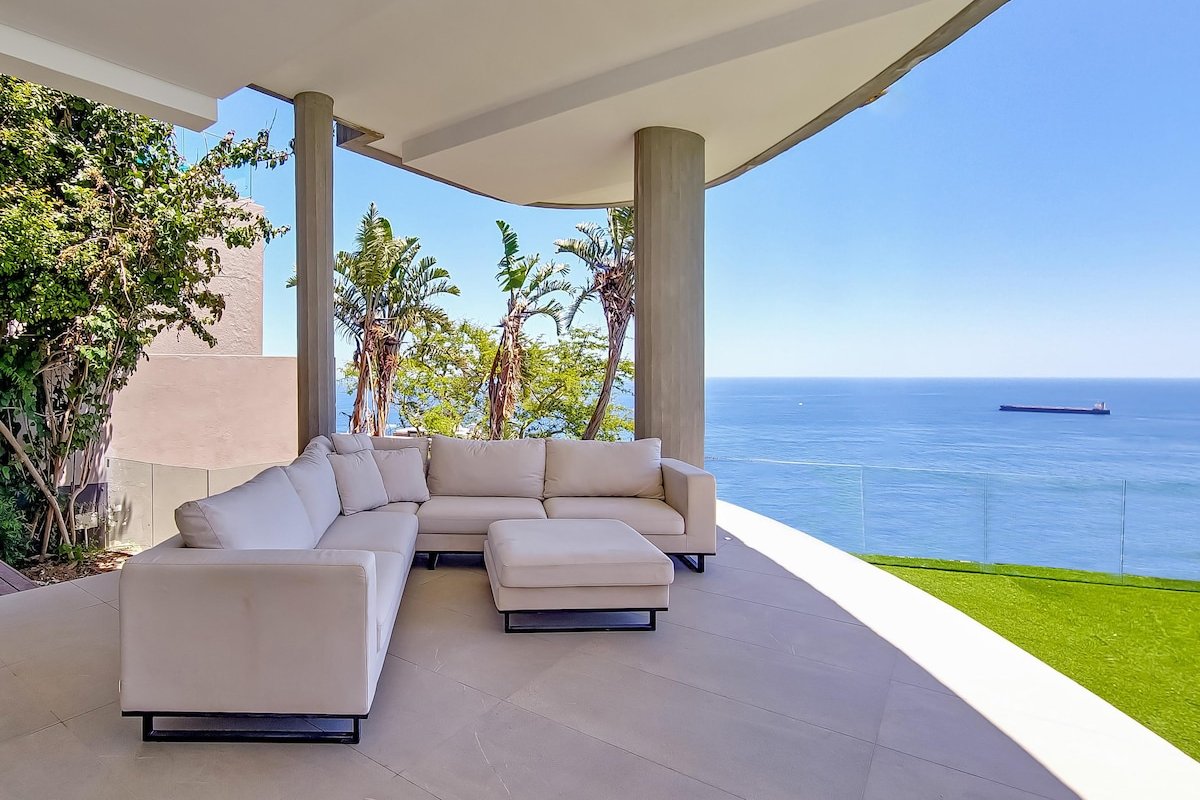 Ocean Villa – Ultra Luxury Apt in Bantry Bay gallery image 5