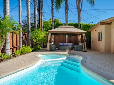 Brentwood 5BR/Heated Pool, Jacuzzi, Game Room