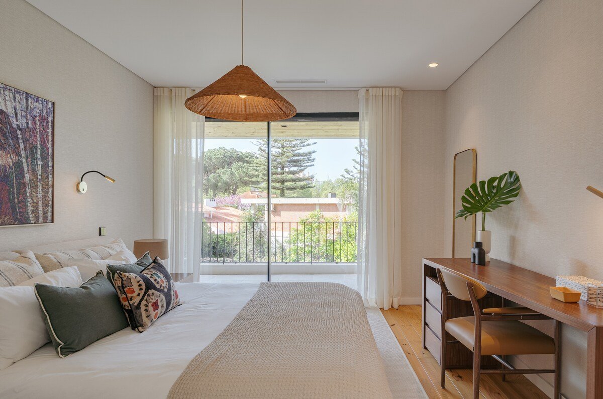 Cascais Contemporary Villa by Cadenzalux gallery image 5