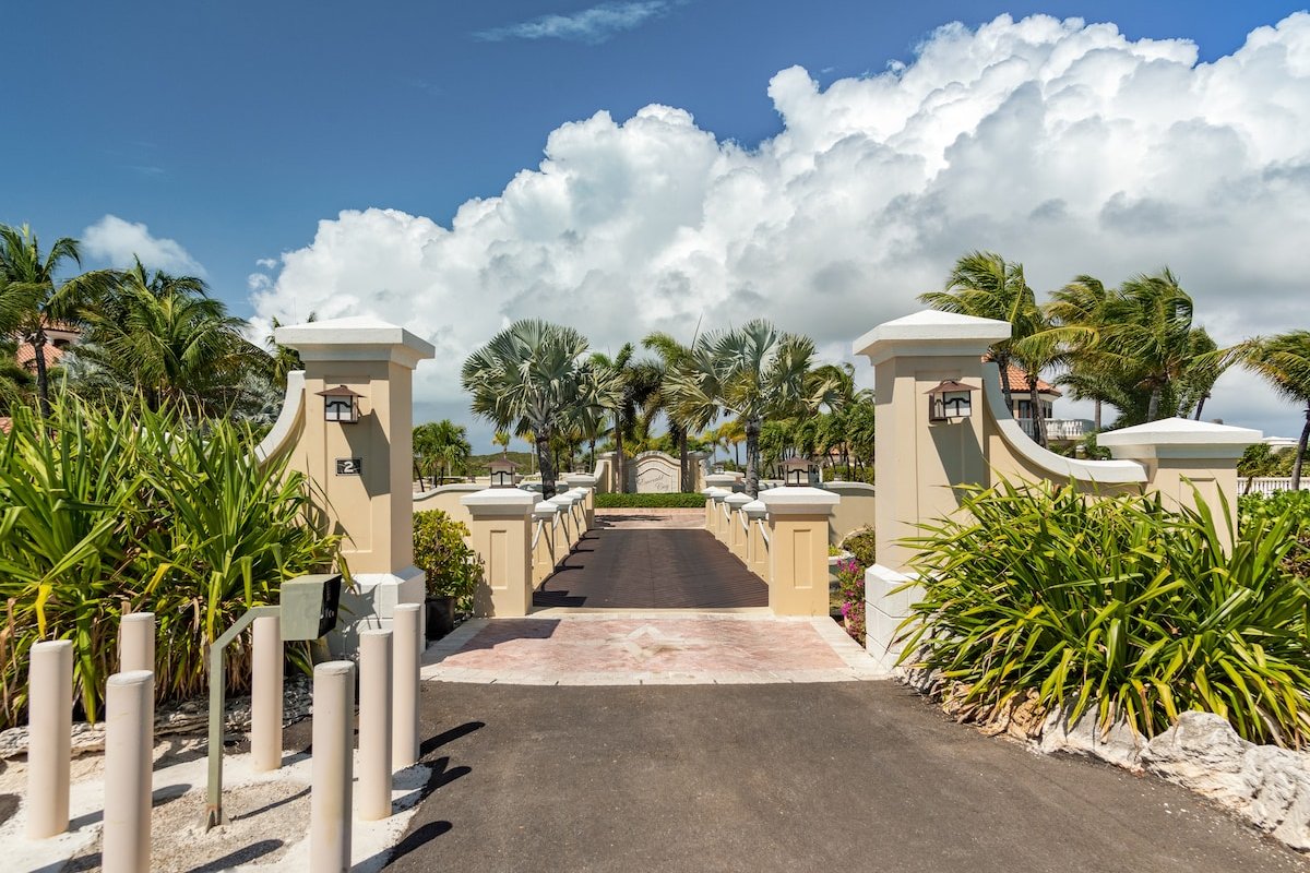 [LR] Emerald Cay gallery image 5