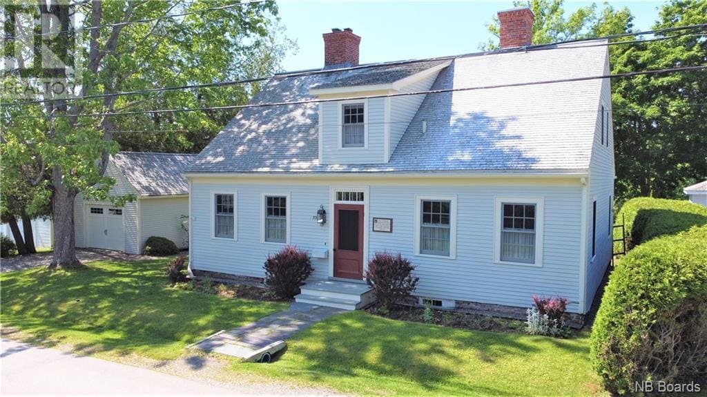 Cottage on Queen gallery image 2