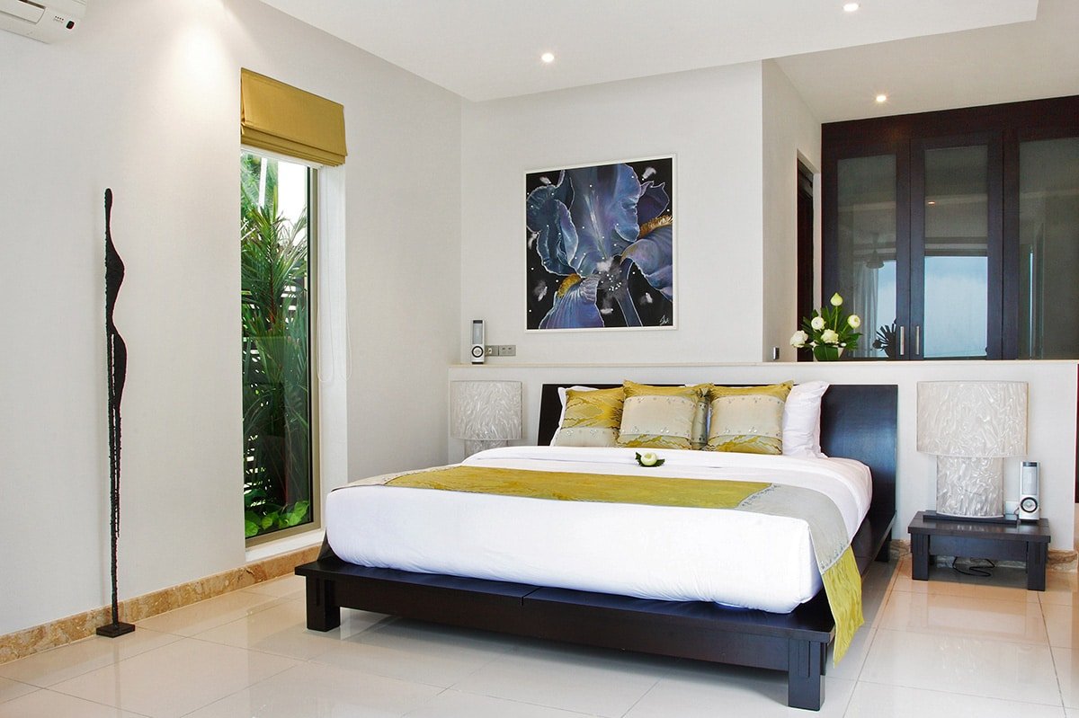 La Lagune: Beachfront, Pool, Tennis Court, BBQ gallery image 3