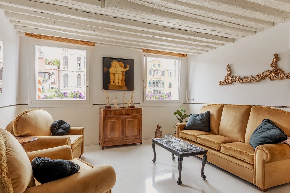 Luxury on the Gran Canal with wonderful view gallery image 2