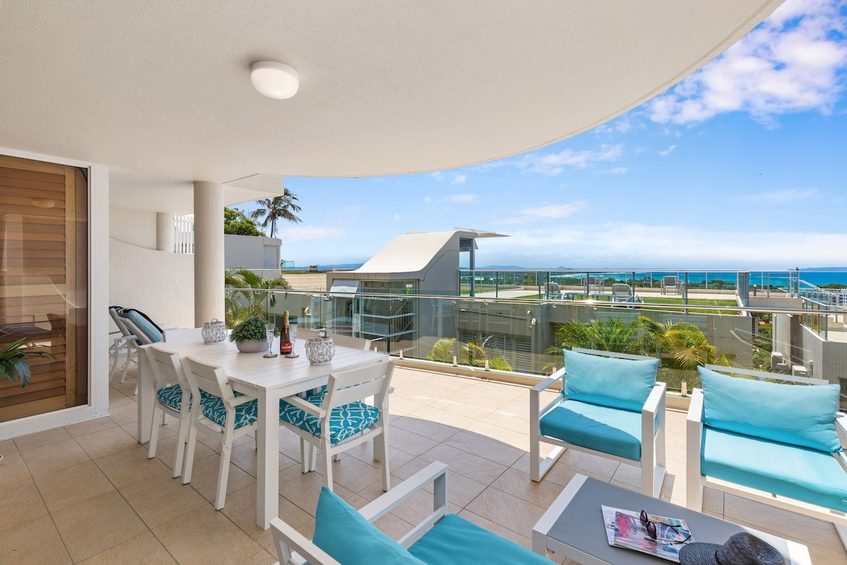 Noosa Crest Apartment 32: Stunning Ocean Views gallery image 4