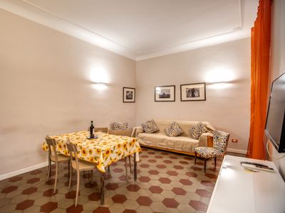 Large 10 people Apartment in Trastevere.