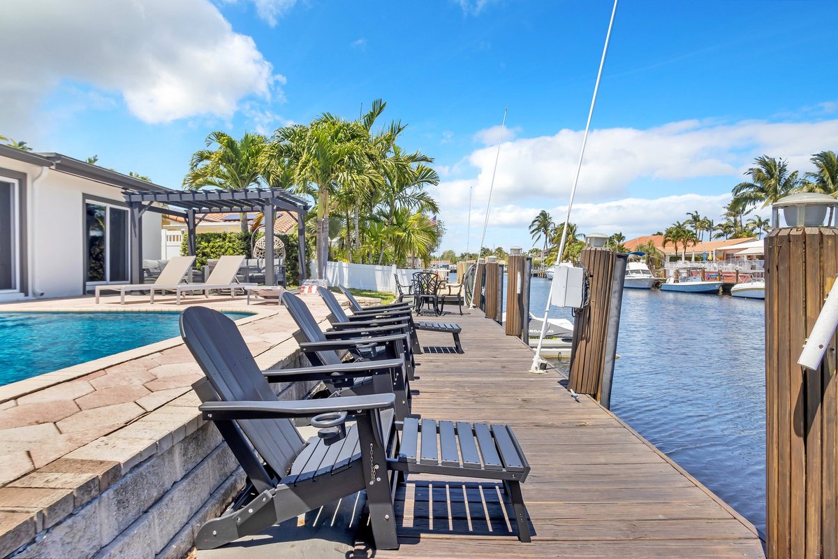 Waterfront+ Htd pool+ 2 mi bch+Game room+Golf+Pet