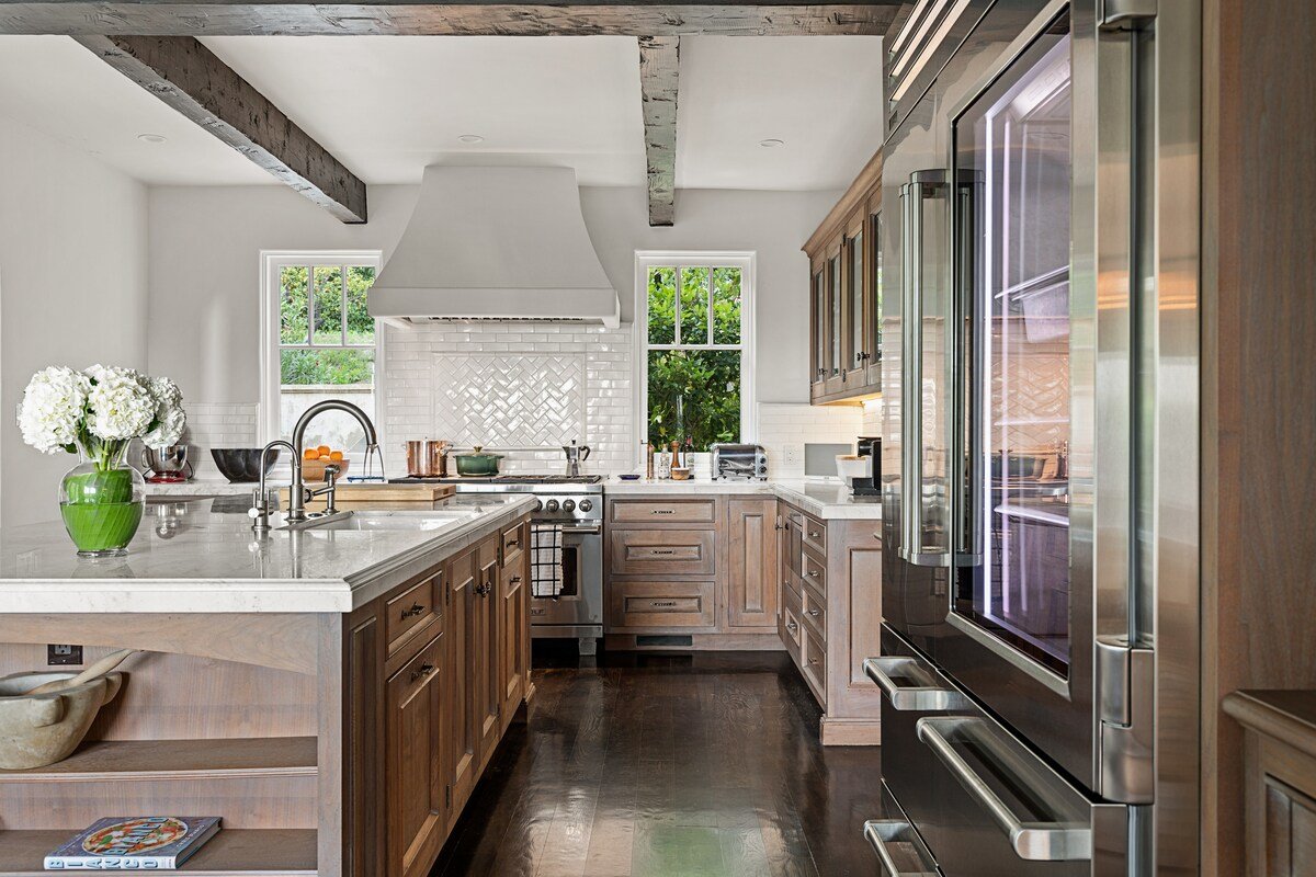 Luxury Hollywood Hills Retreat gallery image 5