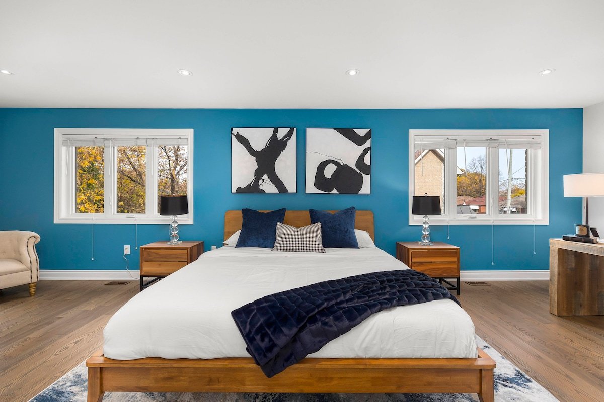 30% OFF ~ 15 mins to Downtown | Games | Parking gallery image 2