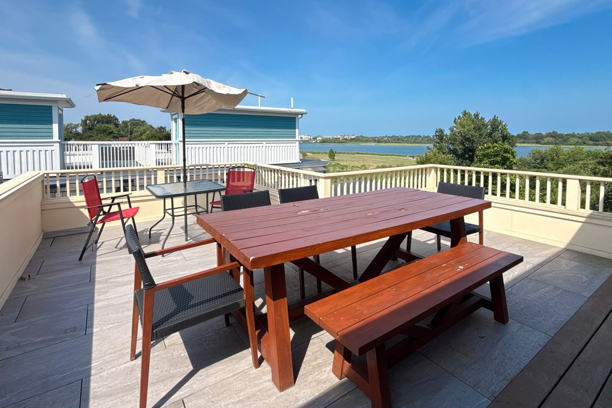 (DR52) Spacious 6 bed, Close to City, Roof deck!