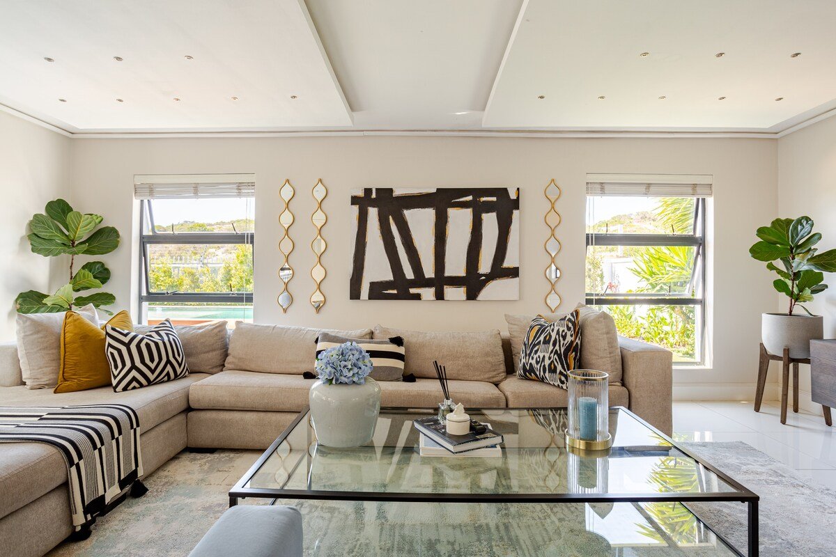 Free WIFI /2km to Kitesurfing beach/Gated Estate gallery image 4