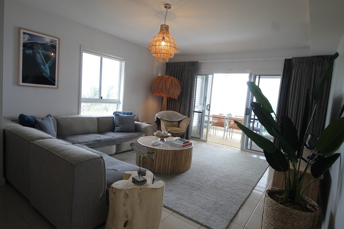 Halekai – “By the Ocean” gallery image 3