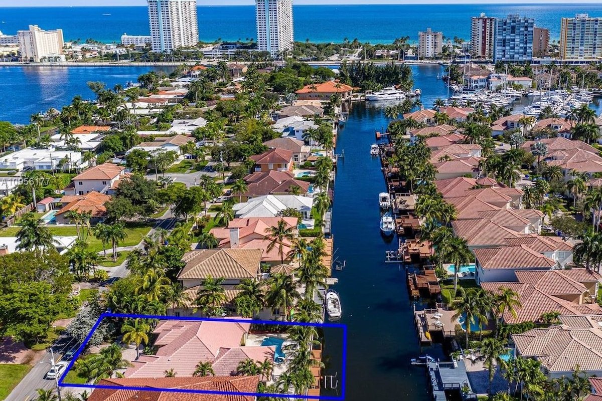 Villa AQUA with heated pool gallery image 4