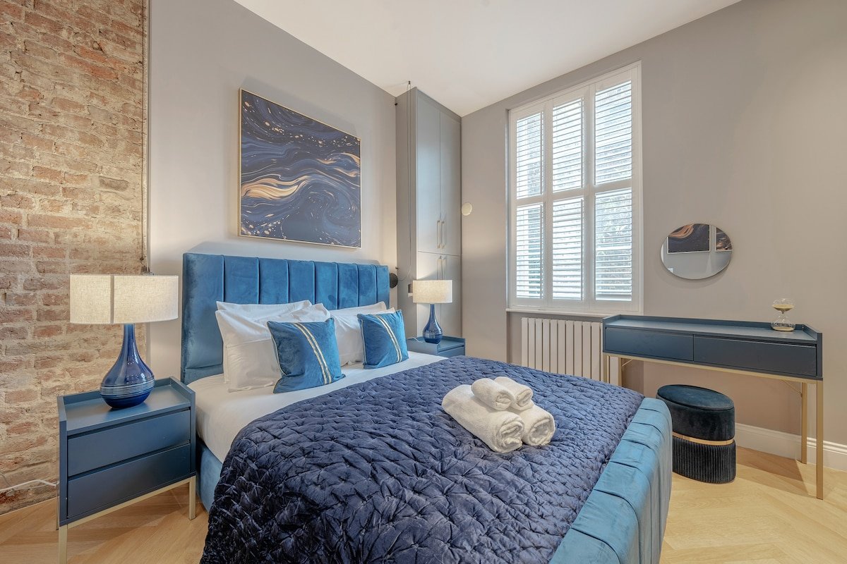 3 Bed 2 Bath by Sherlock home’s museum gallery image 4